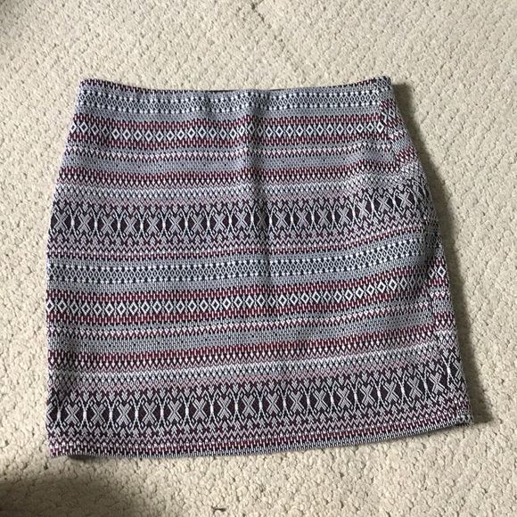 Knit short skirt - Picture 1 of 3